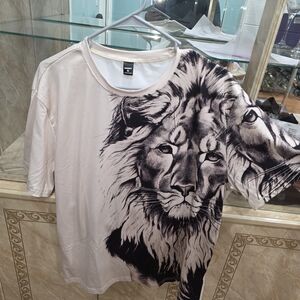 Men's Short Sleeve Tee with Lion Graphic - Beige